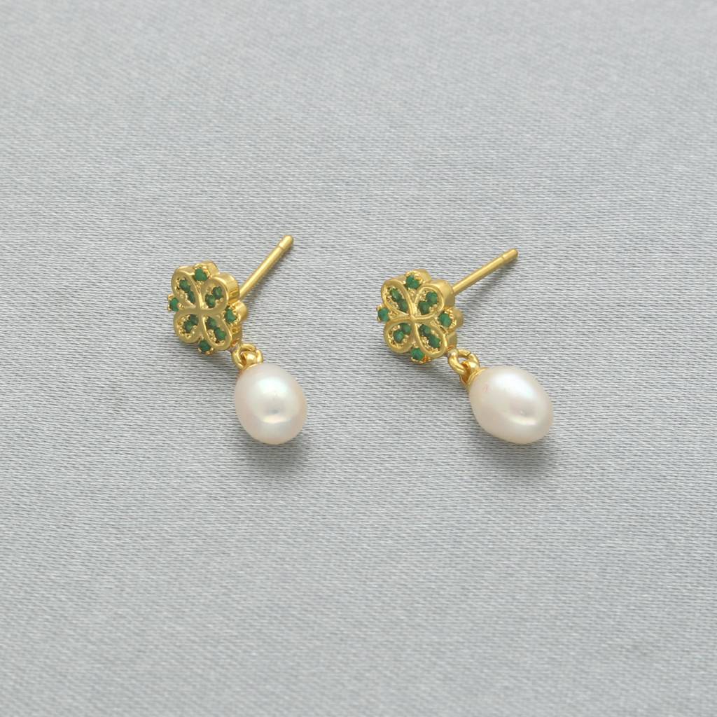 Dazzling Pearl Earrings : JPFEB-24-053