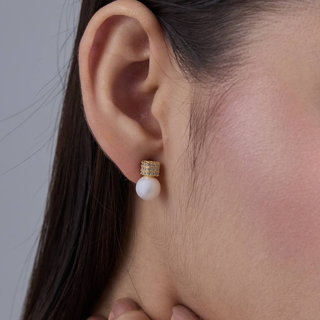 Kushal'S Fashion Jewellery Pearl Gold-Plated Party Zircon Studs Earring-186197 : 444064