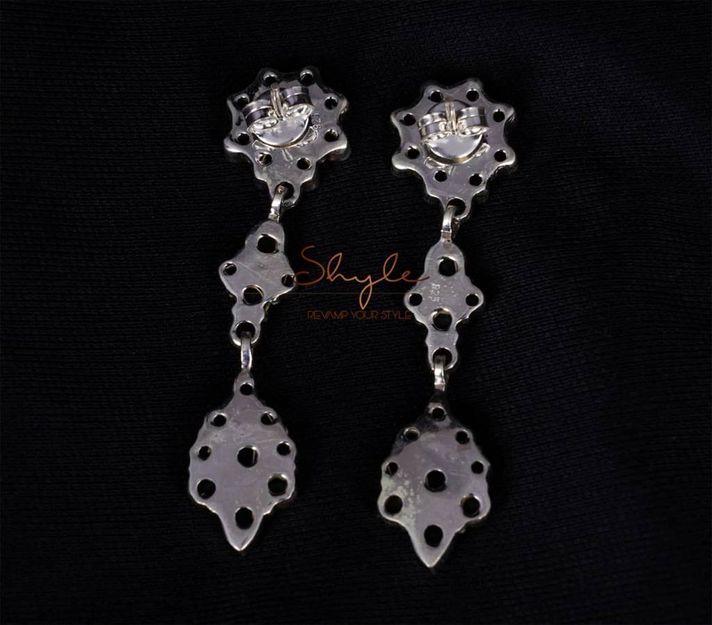 Essence Flower Motif Leaf Drop Earrings : SE5223