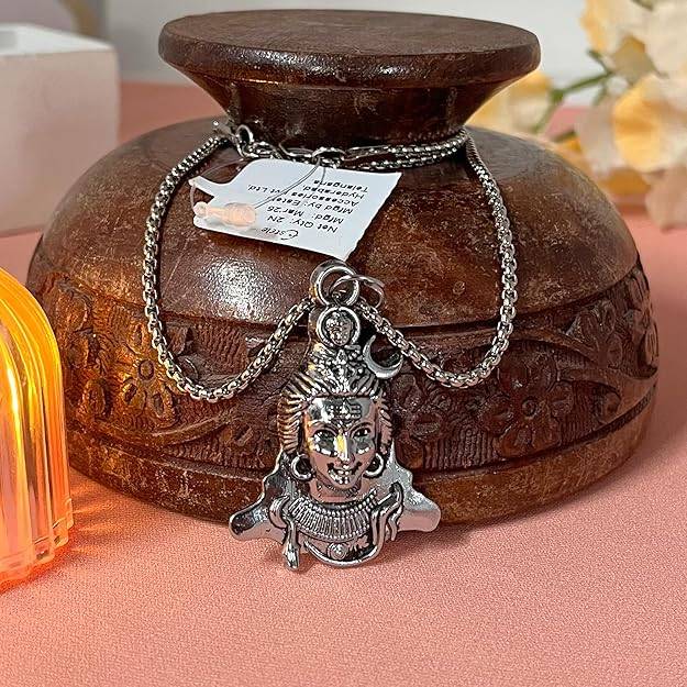 Gehena By Estele Mahadev Lord Shiva Locket With Chain For Men & Women: Oxidized Silver Plated Mahakal Lo : OSAK046-IROXPENDANT
