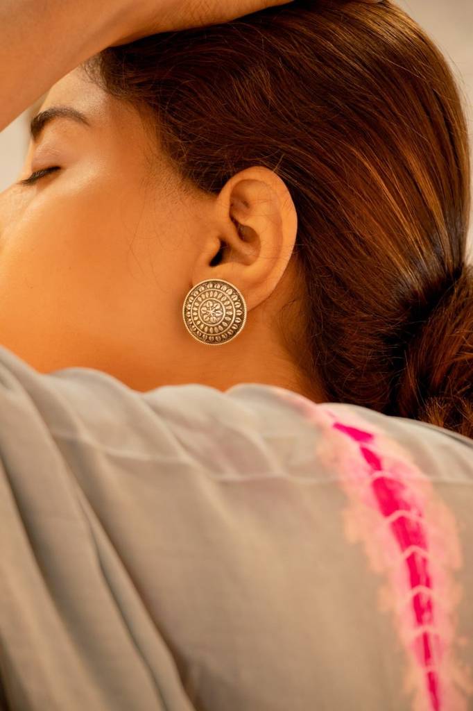 Adya Intricate Sequence Circular Motif Classic Earring : SE9043