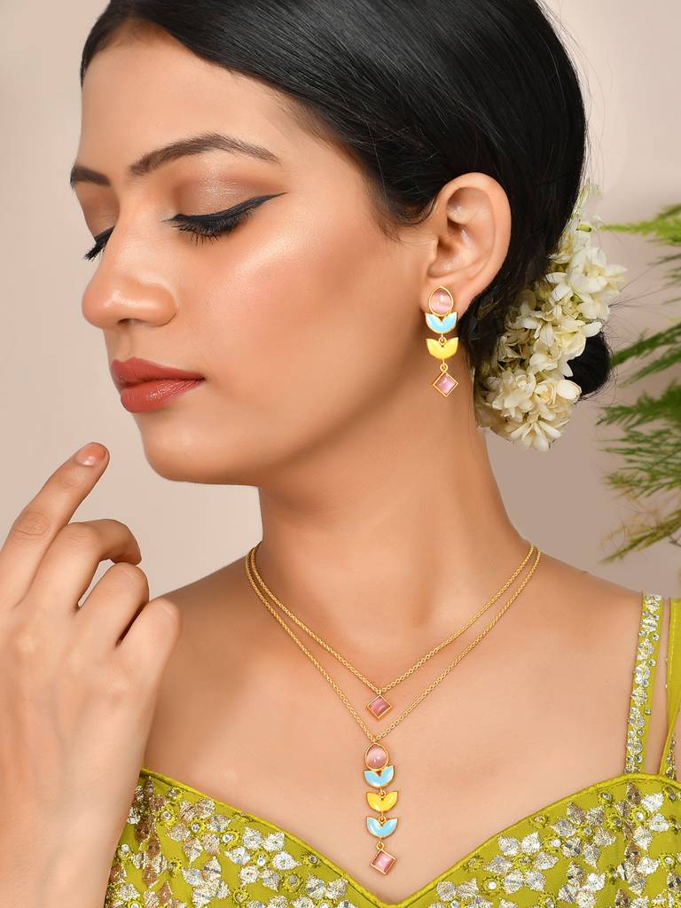 Forever More Yellow Blue Necklace Set : 8905124498554