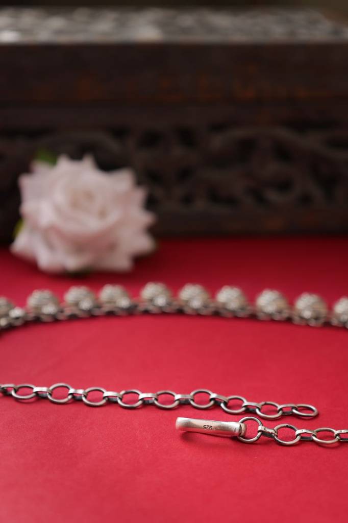 Mizoya Carry Drop Embossed Classic Necklace : SN55854