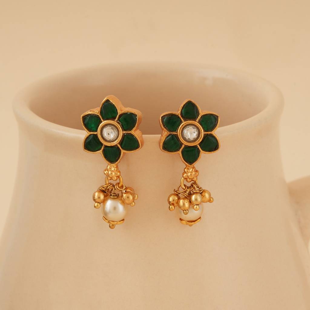 Shubharambh Goldplated Kundan Studs : SSE869