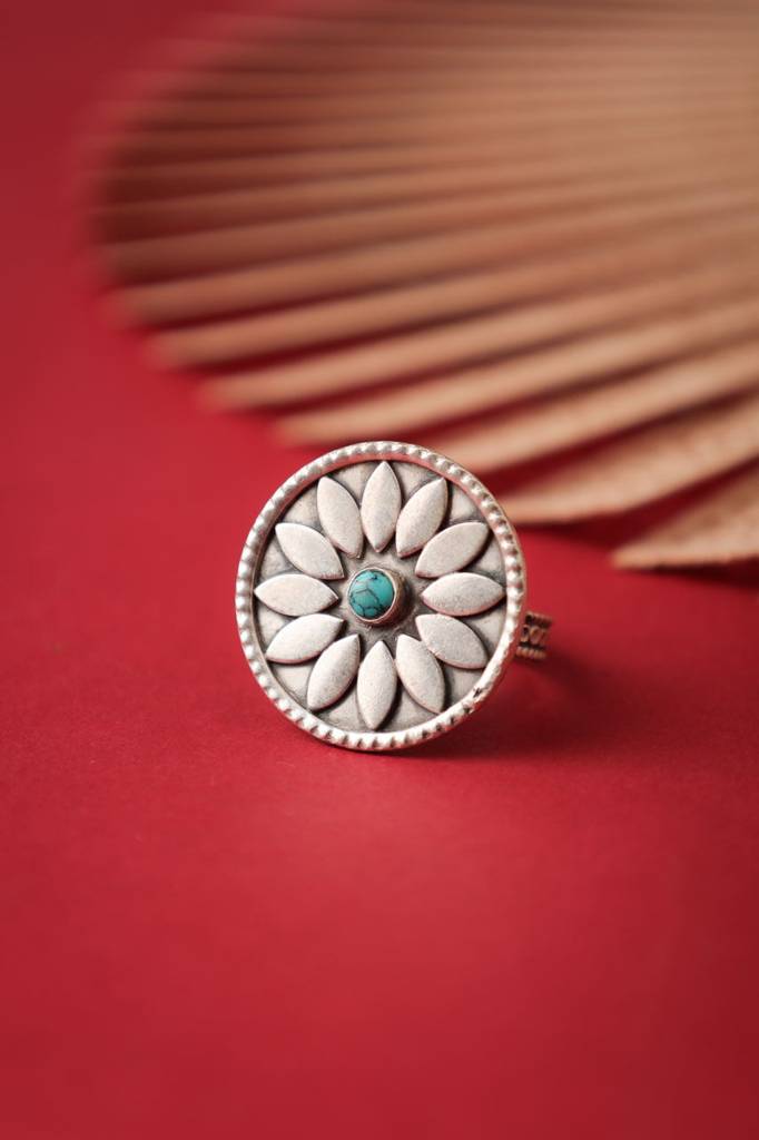 Mizoya Intricate Flower Turquoise Ring : SR180356