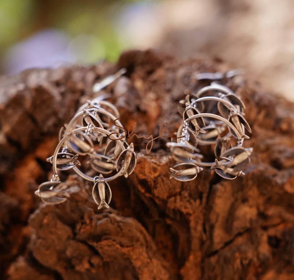 Qurbat Flying Birds Spiral Statement Earring : SE3025