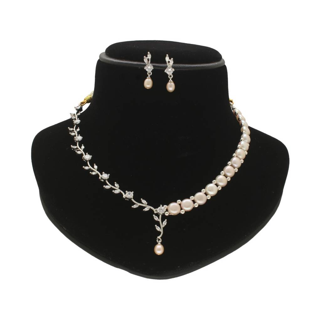 The Classic Princess Pearl Necklace Set : JPJUl-25-045
