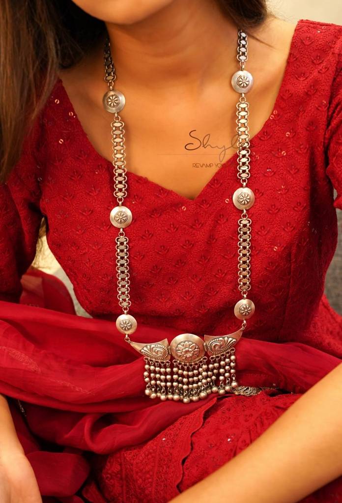 Mizoya Tribal Motif Ball Chain Cluster Statement Necklace : SE50169-2