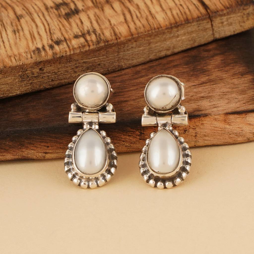 Pearl Studs : SSE772