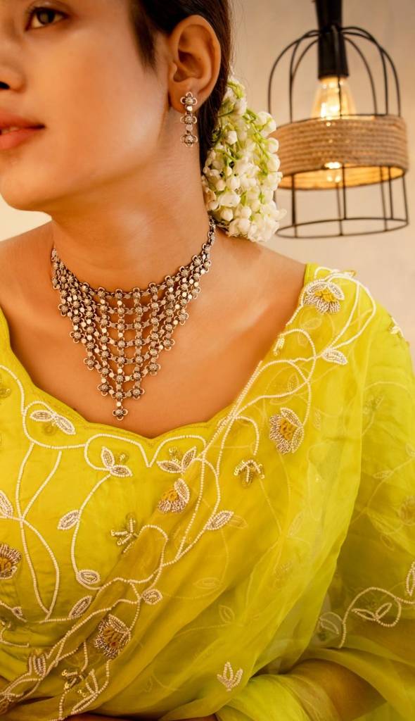 Tattva Intricate Versatile Jali Haar : SN1135