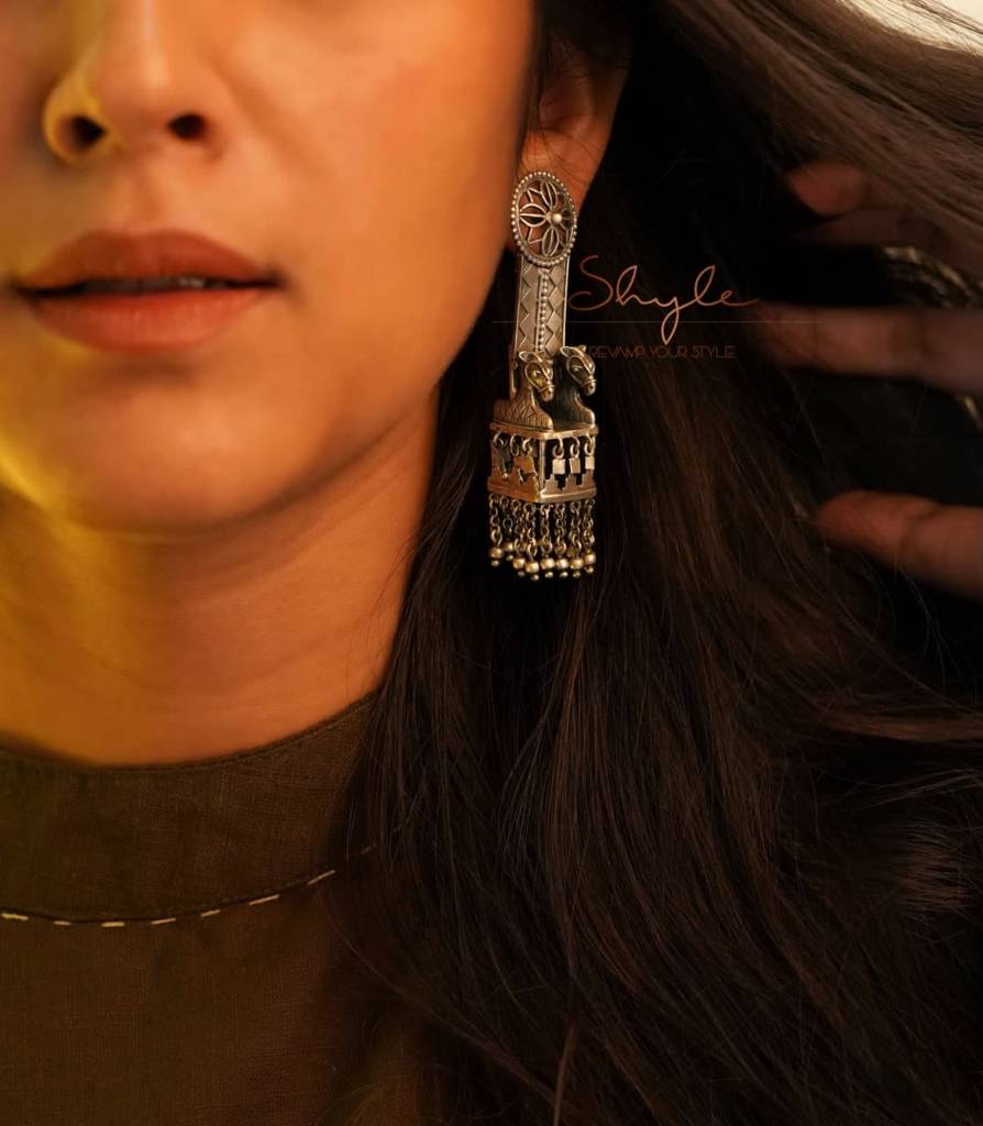 Anvaya Horse Rath Statement Jhumka : SE1626
