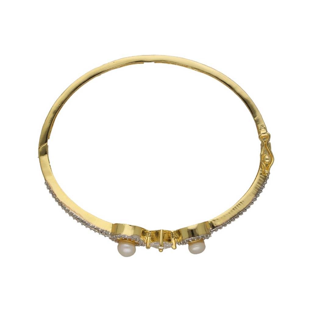 Tiara Pearl Bracelet : JPFEB-25-042