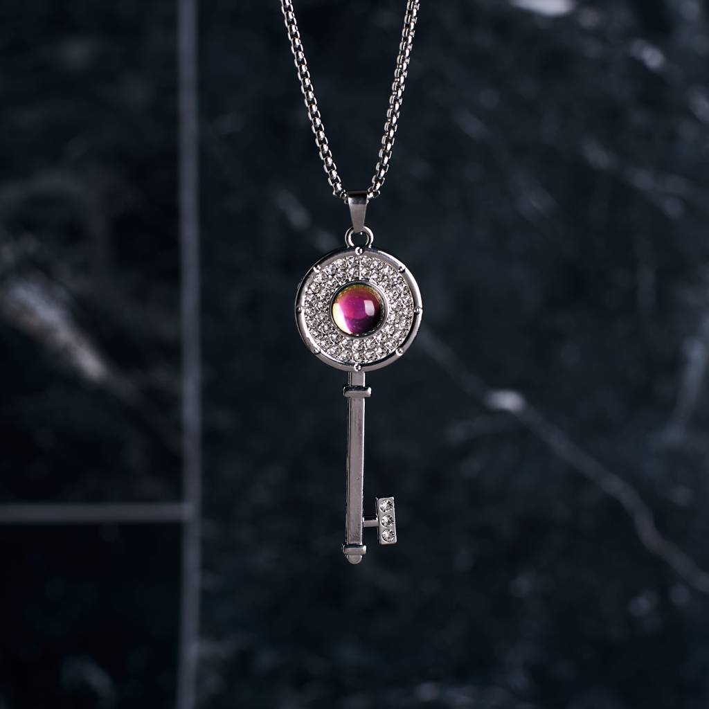Secret Key Charm Pendant : MN1S0535