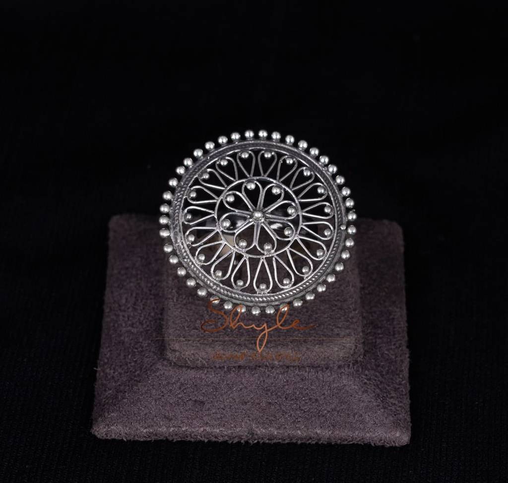 Moh Fine Carved Intricate Ring : SR1037