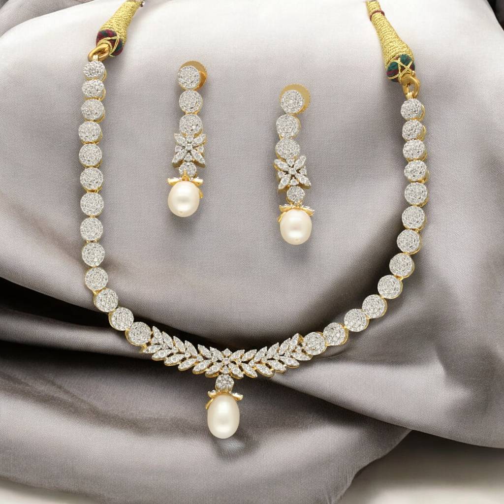 Charmed Essence Pearl Necklace Set : JPSEP-24-042