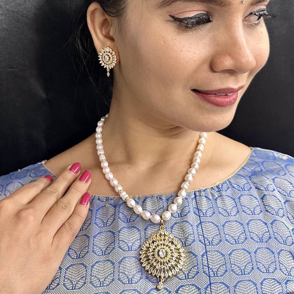 Quasar Mystique Pearl Necklace Set : JPSEP-24-035