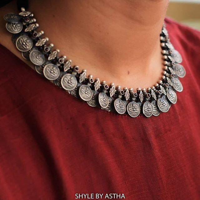 Anvaya Sequence Classic Necklace : SN1055