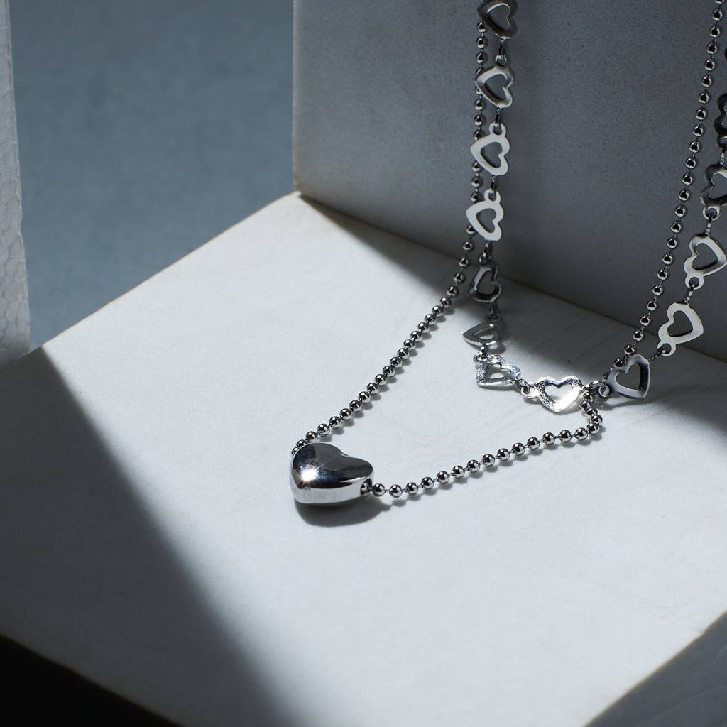 Falling In Love Silver Necklace : NS12485