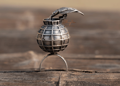 Maahi Statement Thirsty Crow Ring : SR1021