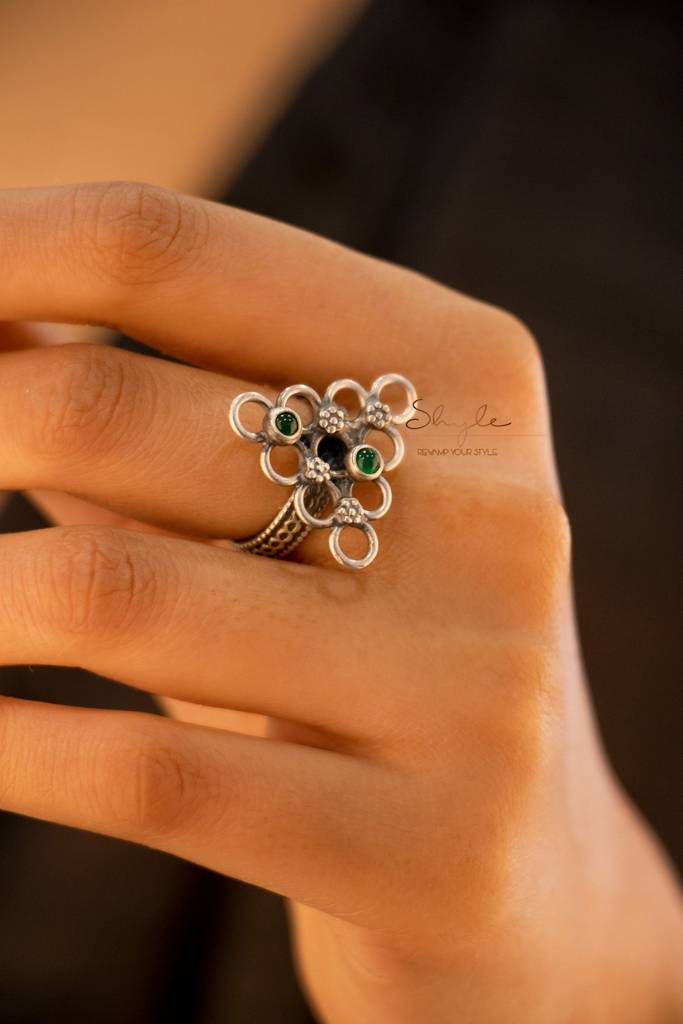 Tattva Intricate Triangle Jali Ring : SR30075