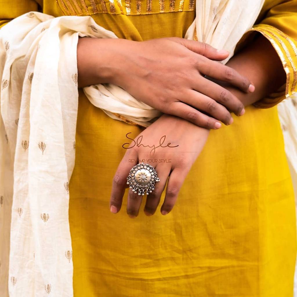 Adya Intricate Shankha Ring : SR281-1-1