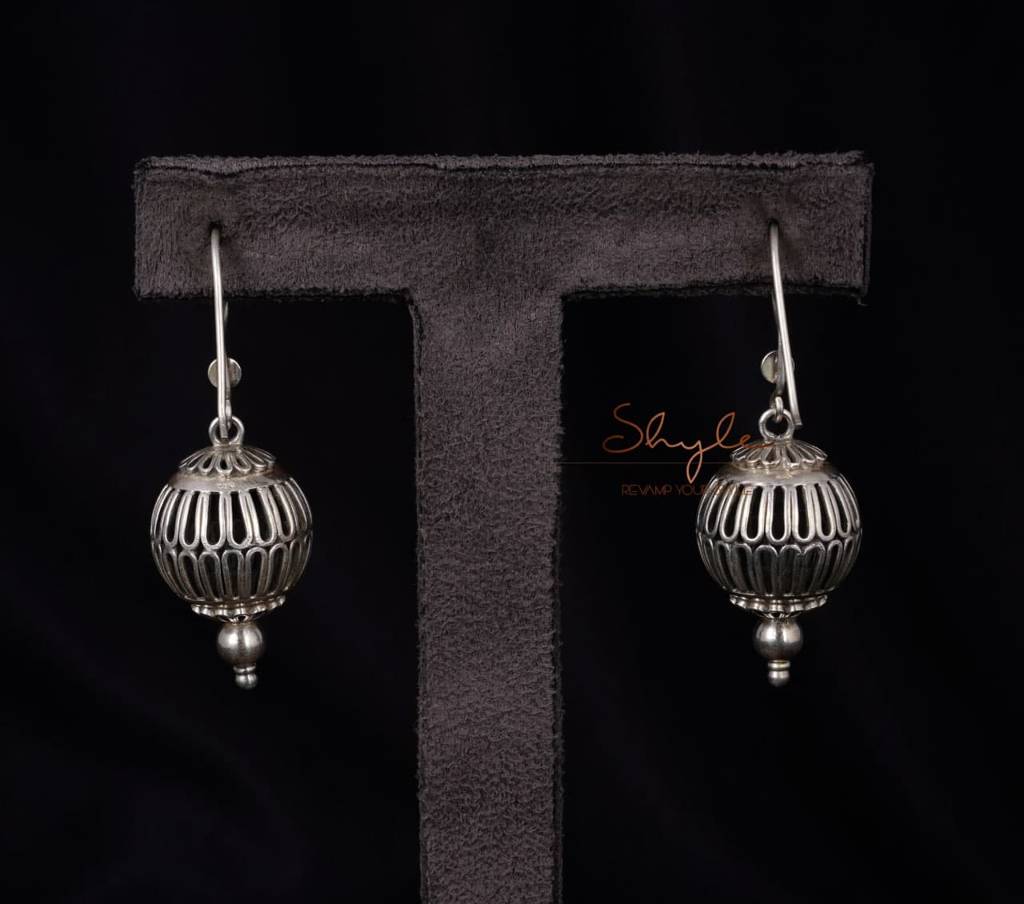Mizoya Intricate Gada Earrings : SE5017-1-2-1-1