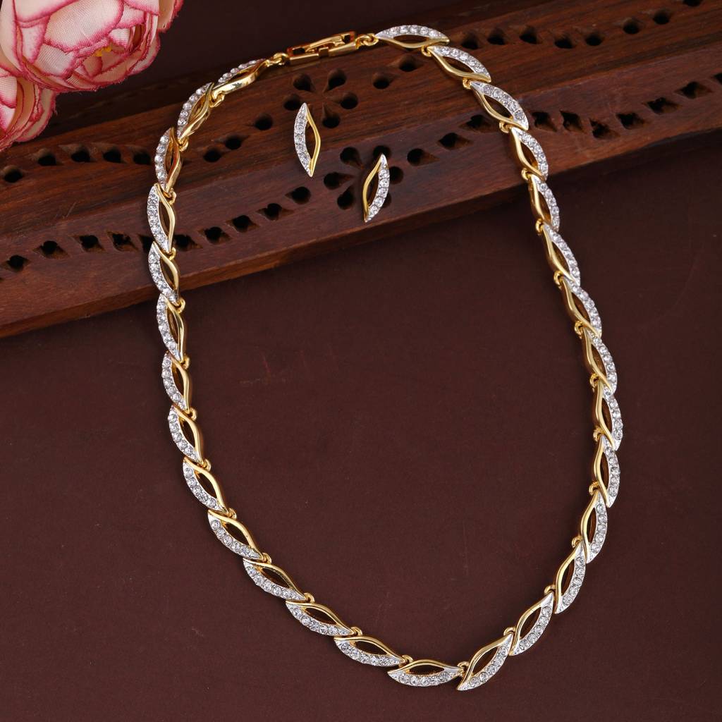 Estele Gold & Rhodium Plated Leaf Designer Jewellery Set With Austrian Crystals : 7173NKER