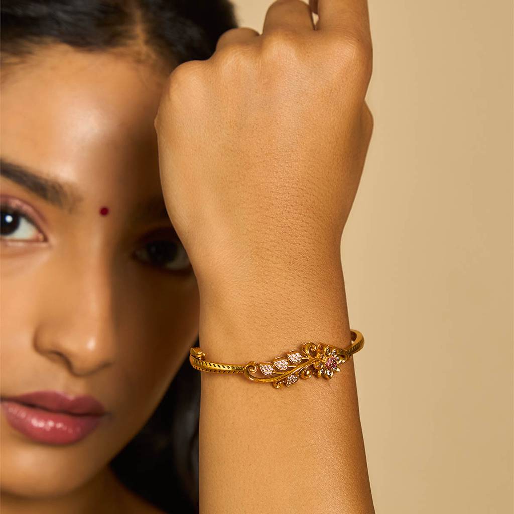 Kushal'S Fashion Jewellery Ruby Gold-Plated Ethnic Antique Kada-172667 : 413082