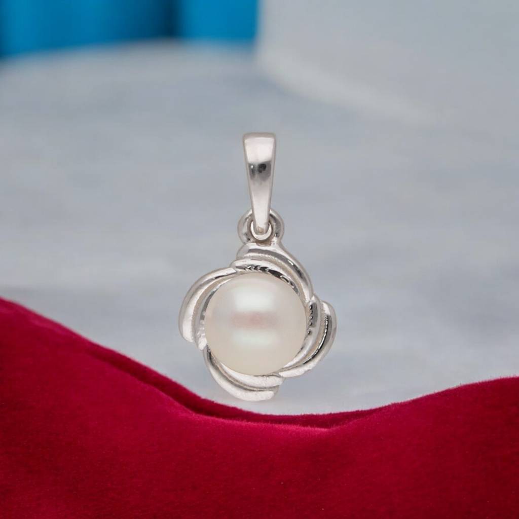 92.5 Sterling Silver Riya Designer Pearl Pendant : JPMAY-22-162