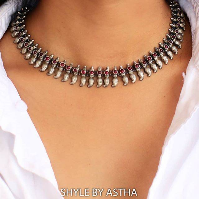 Adya Intricate Carry Drop Necklace : SN1007-1-1-1-1-1-2