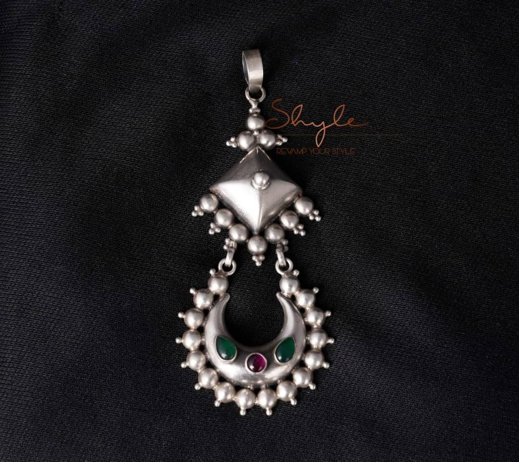 Mizoya Chandra Motif Drop Necklace Set : SN3007