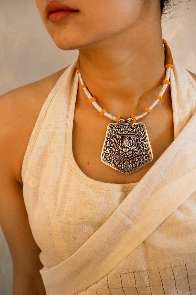 Anvaya Ganesha Chitai Statement Dori Necklace : SN1001-1