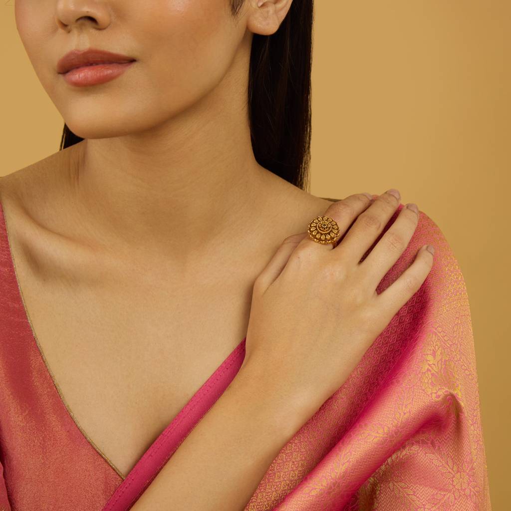 Kushal'S Fashion Jewellery Women Gold-Plated Ruby Stone Studded Antique Ring : 427720