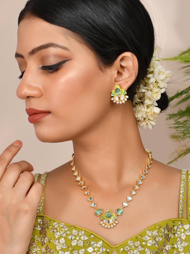 Forever More Gold Plated Neckalce Set : 8905124498240