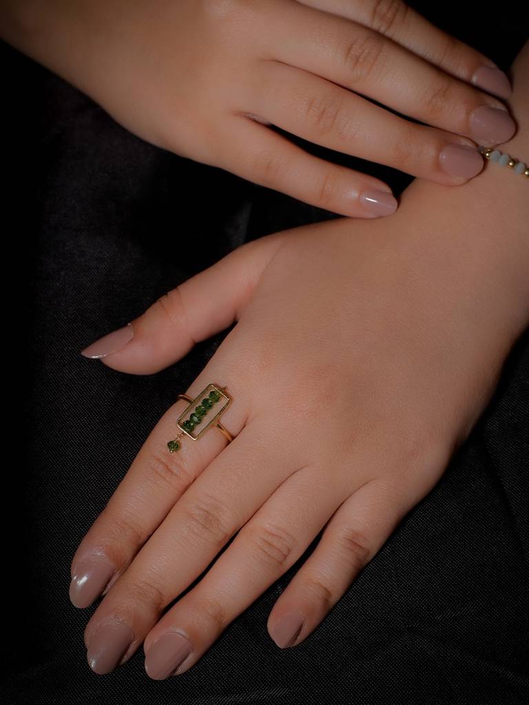 Peridot Rectangular Drop Ring : BG177c