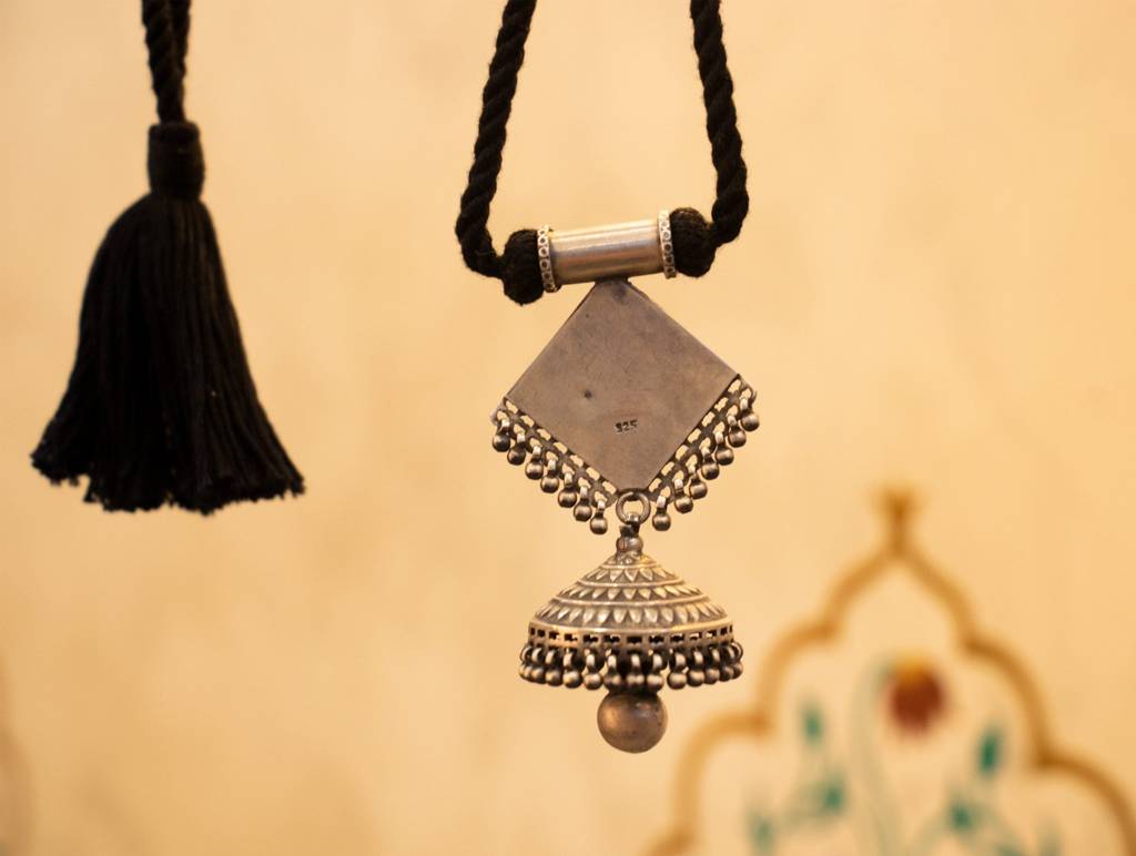 Mizoya Intricate Jhumka Dori Versatile Necklace : SN30022