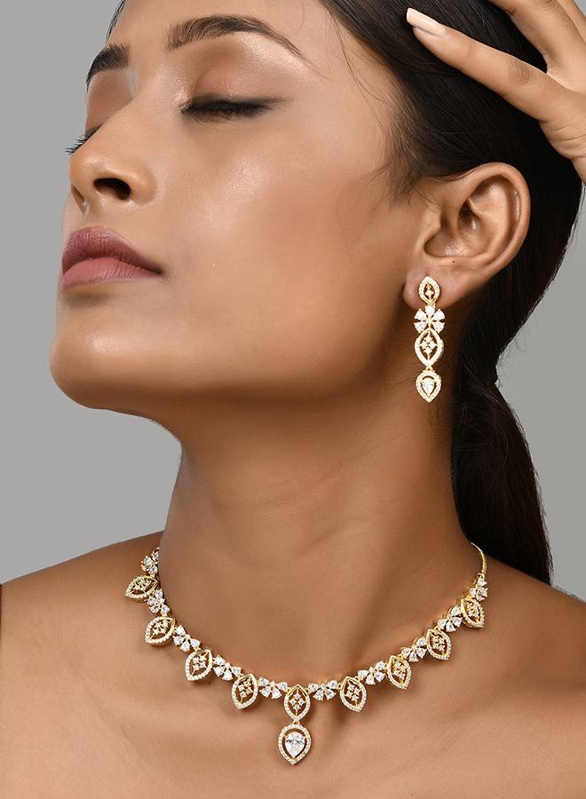 Sparkling Essential Glorious Gold American Diamond Necklace Set : 8905124527315