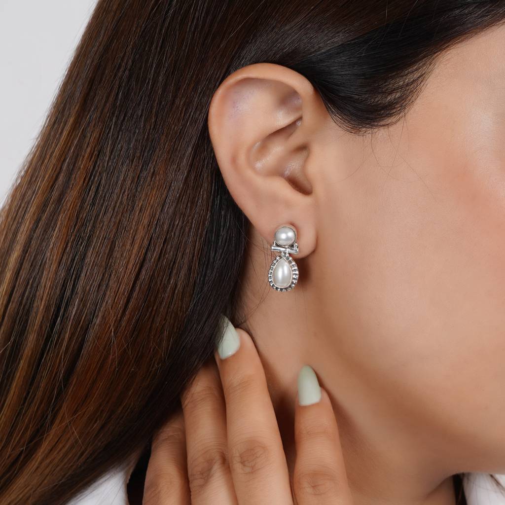 Pearl Studs : SSE772