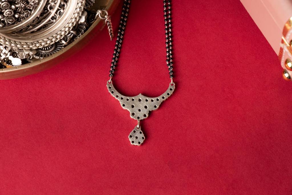 Adya Jadau Fine Mangalsutra : SN1070