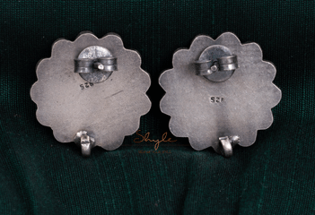 Moh Embossed Flower Studs : SE4016