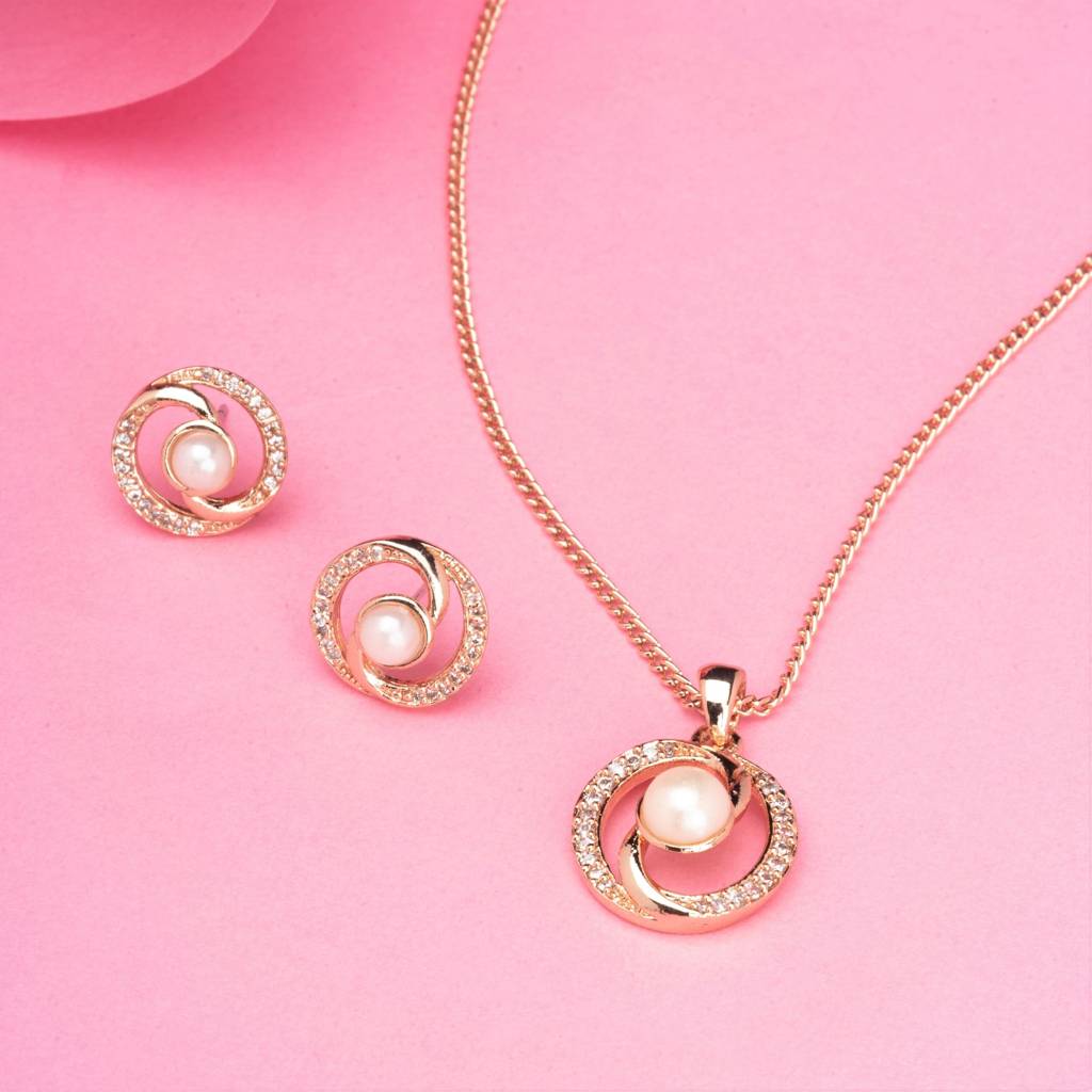 Estele Rosegold Plated Cz Circular Pendant Set With Pearl For Girls & Women : AD-180NKER