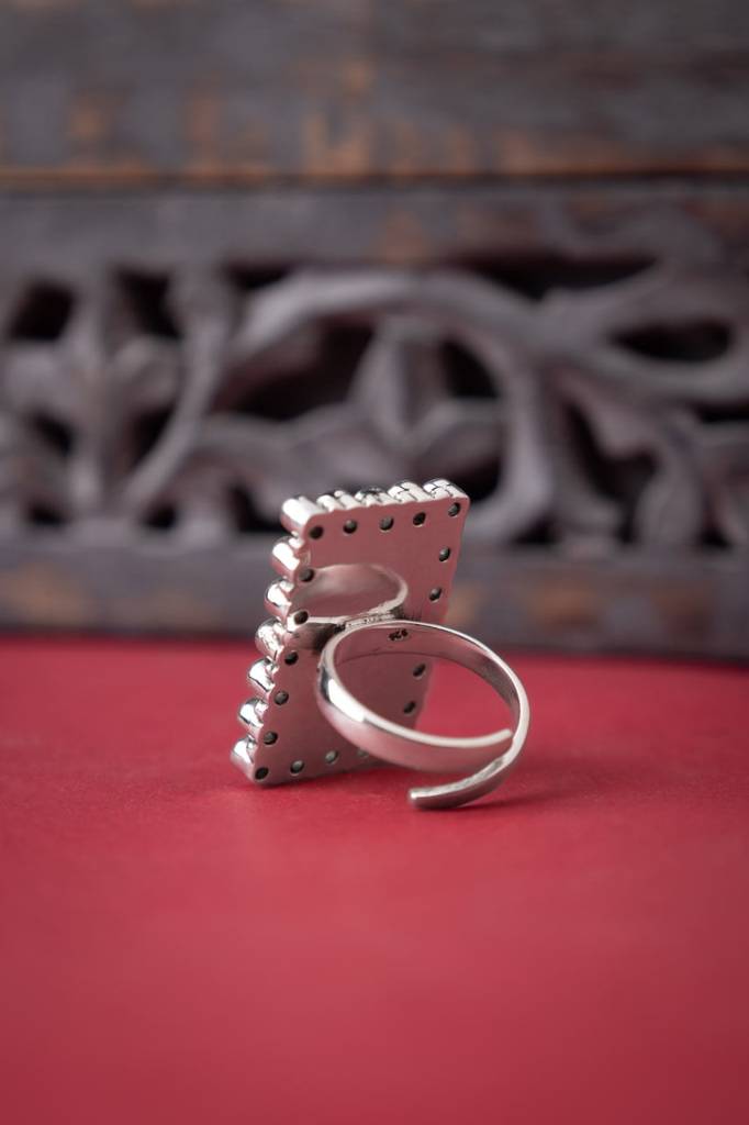 Essence Jadau Cocktail Ring : SR19854