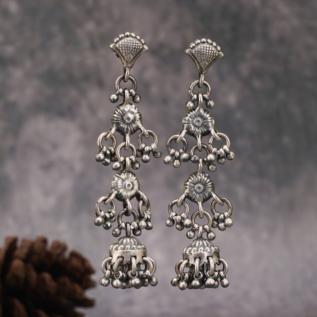 Tribal Silver Long Earrings : SSE737