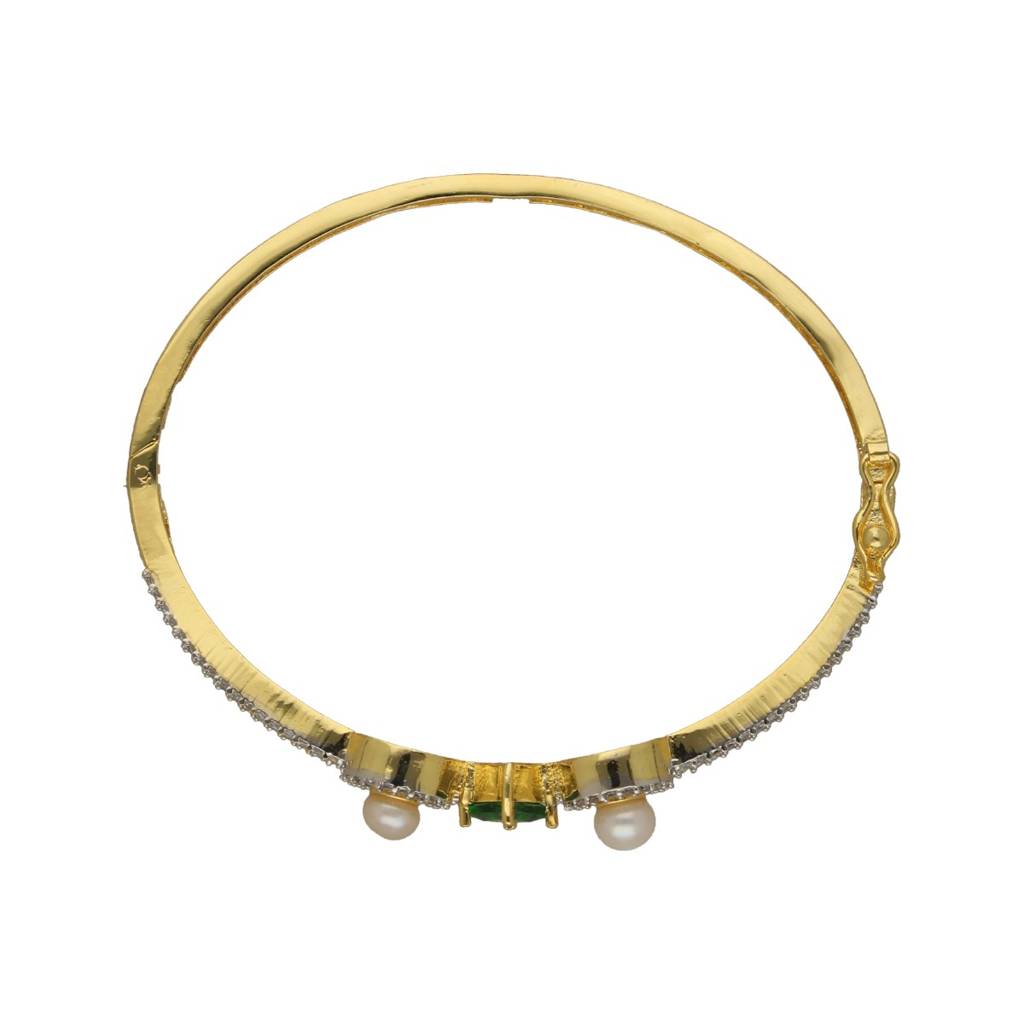 Tiara Pearl Bracelet : JPFEB-25-040