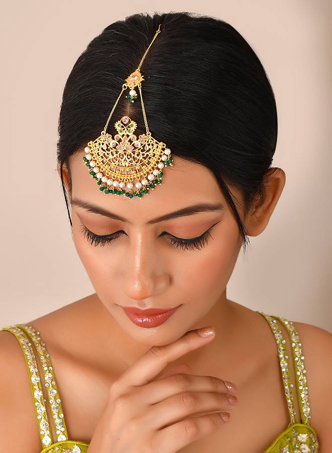 Abharan Ethnic White Pearls Maang Tika : 8905124493870