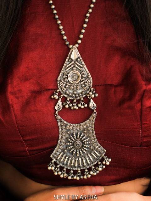 Tattva Intricate Tribal Art Classic Necklace : SE50164-1-1