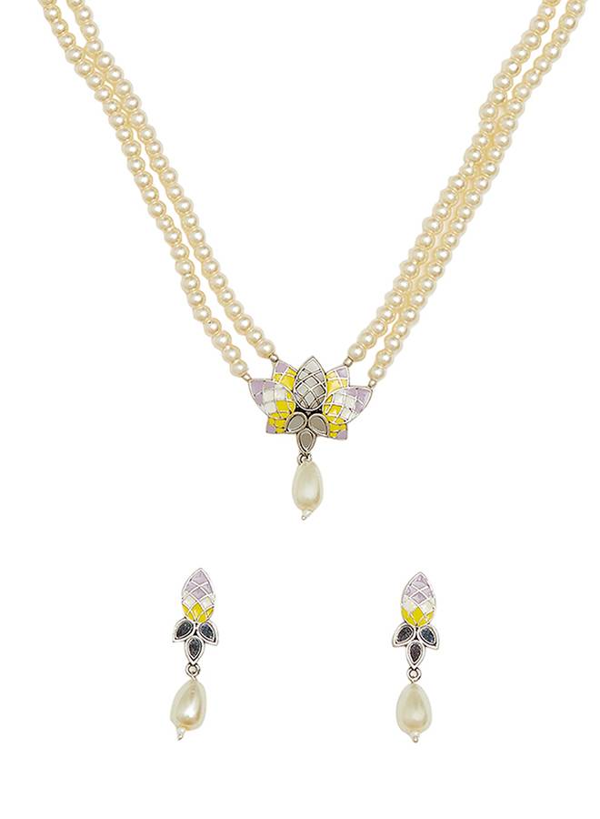 Festive Hues Filigree Faux Pearls Adorned Silver Oxidised Jewellery Set : 8905124458824