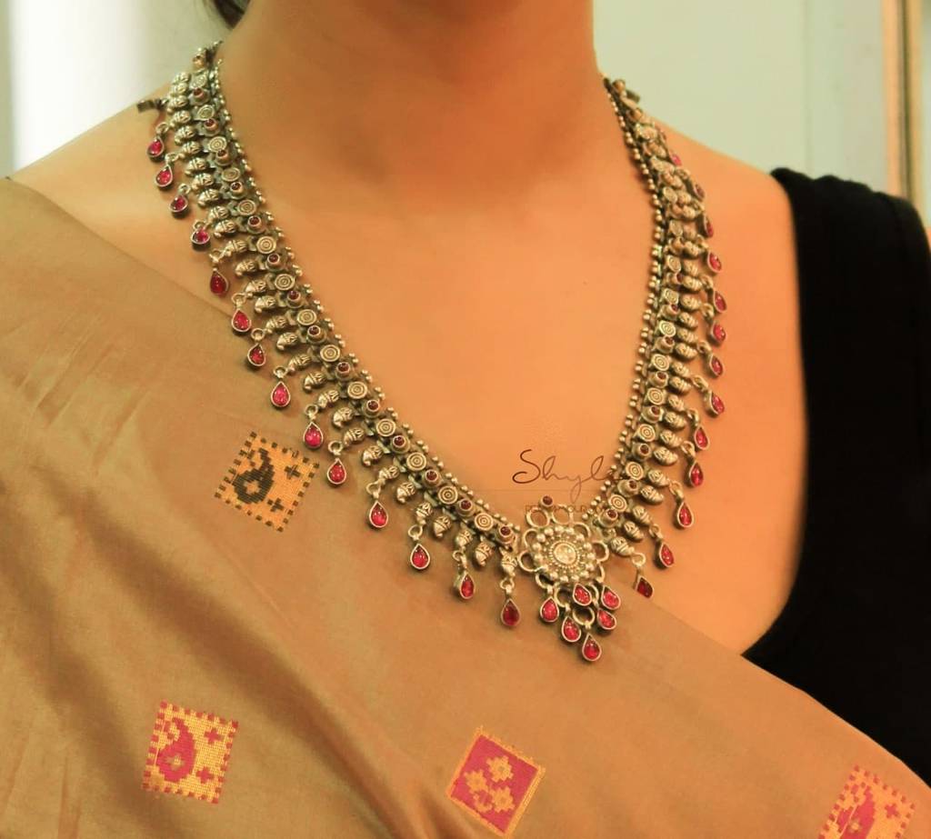 Tattva Jadau Intricate Statement Haar : SN1129