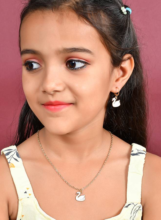 Graceful Swan Princess Pendant Se : 8905124507379