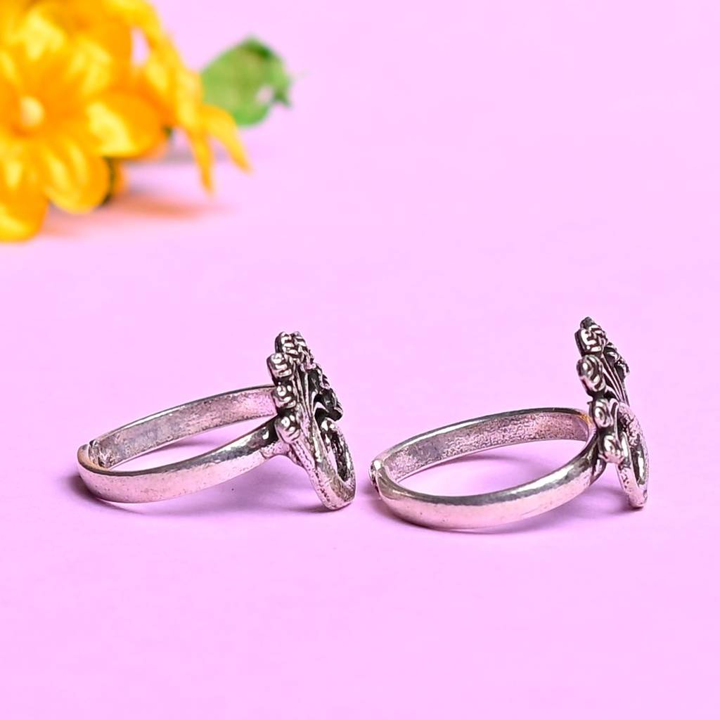 Peacock Grove 92.5 Silver Toe Ring : SKU1066